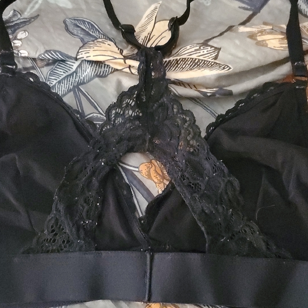 Xhilaration Black Lace Bralette - Picture 6 of 6